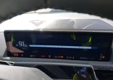 2025 Ford Mustang Mach-E Premium z USA, uszkodzony, nr VIN 3FMTK3R45SMA50788